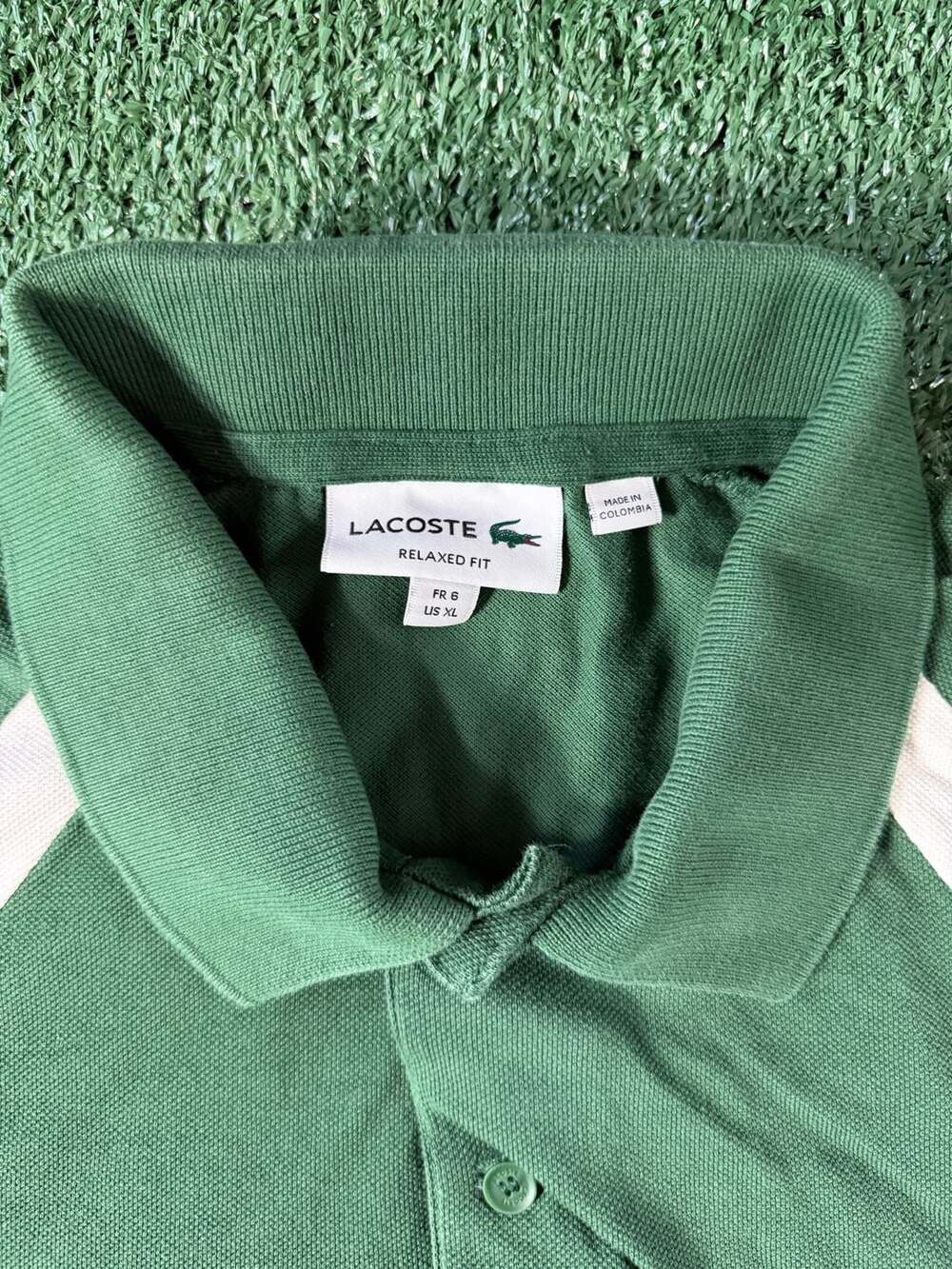 Lacoste Men's Relaxed Fit Petit Piqué Colorblock Polo Shirt, Green/White/Navy - Picture 5 of 6